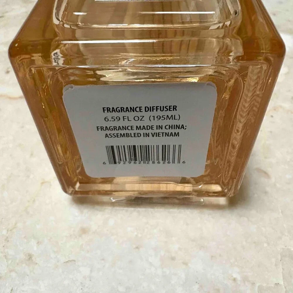 Ripe Papaya & Coconut Fragrance Diffuser - Los Angeles Design Studio - No. 11